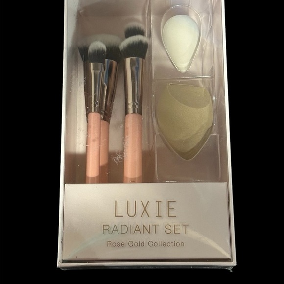 LUXIE Radiant Brush Set- Rose Gold Collection - Picture 2 of 2